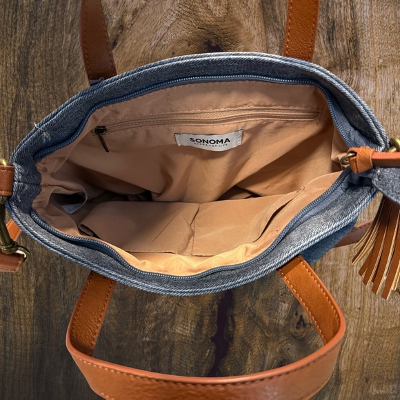 Sonoma Goods for Life Gray Canvas Crossbody Tote with Faux Leather Trim - Picture 4 of 7